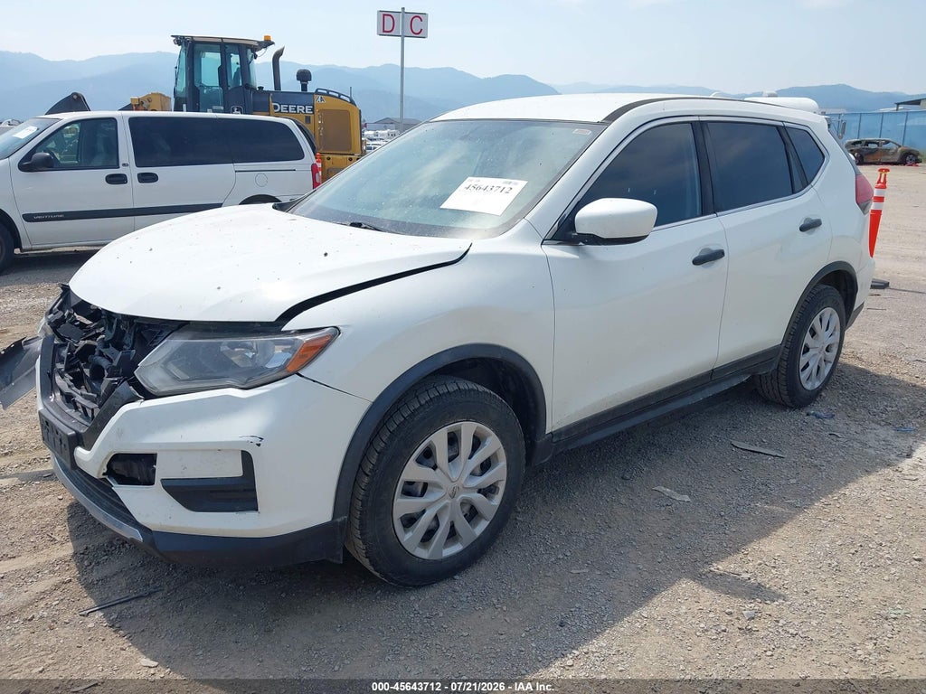 2017 Nissan Rogue S photo 2