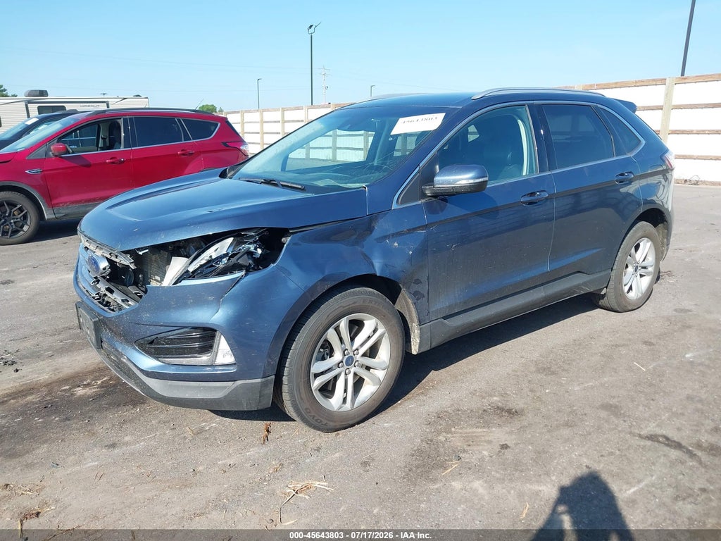 2019 Ford Edge SEL photo 2