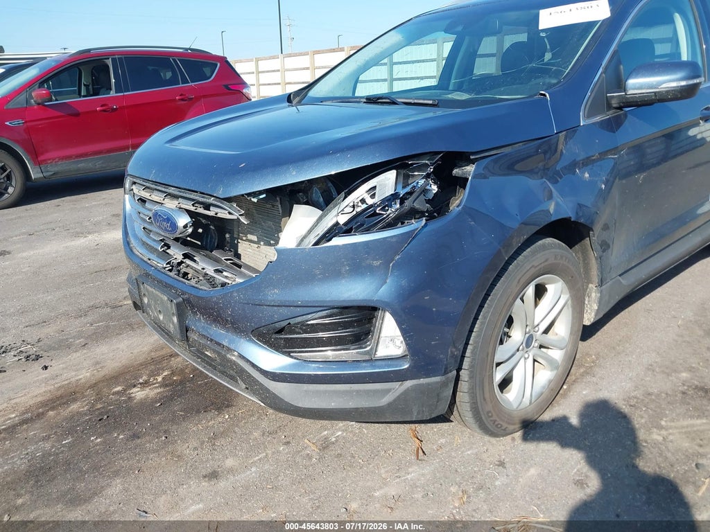 2019 Ford Edge SEL photo 6