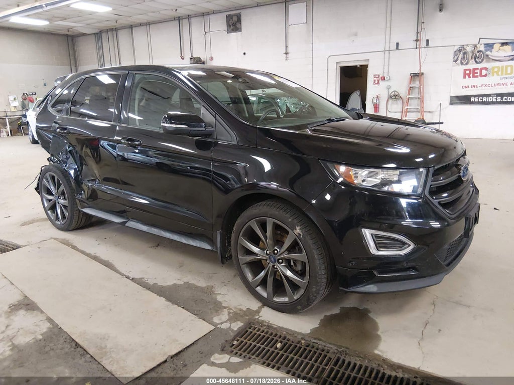 2016 Ford Edge Sport photo 1