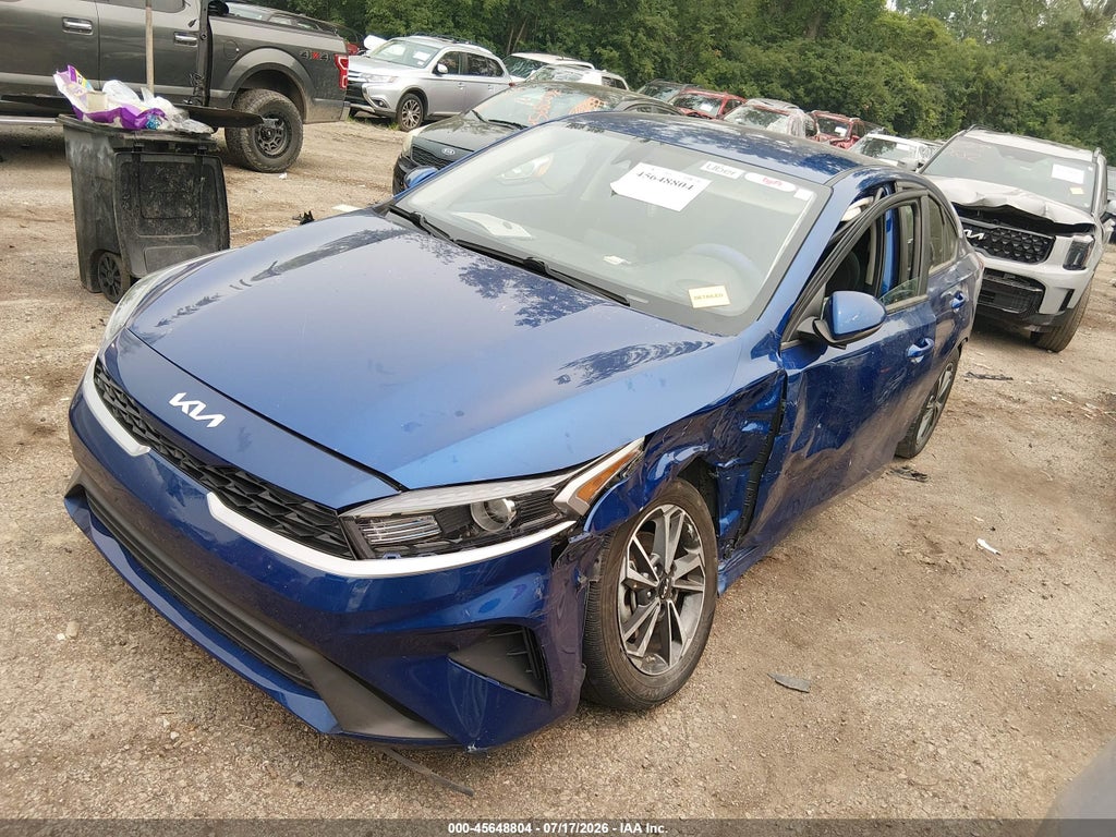 2024 Kia Forte LXS photo 2