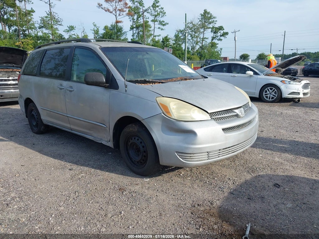 2004 TOYOTA SIENNA