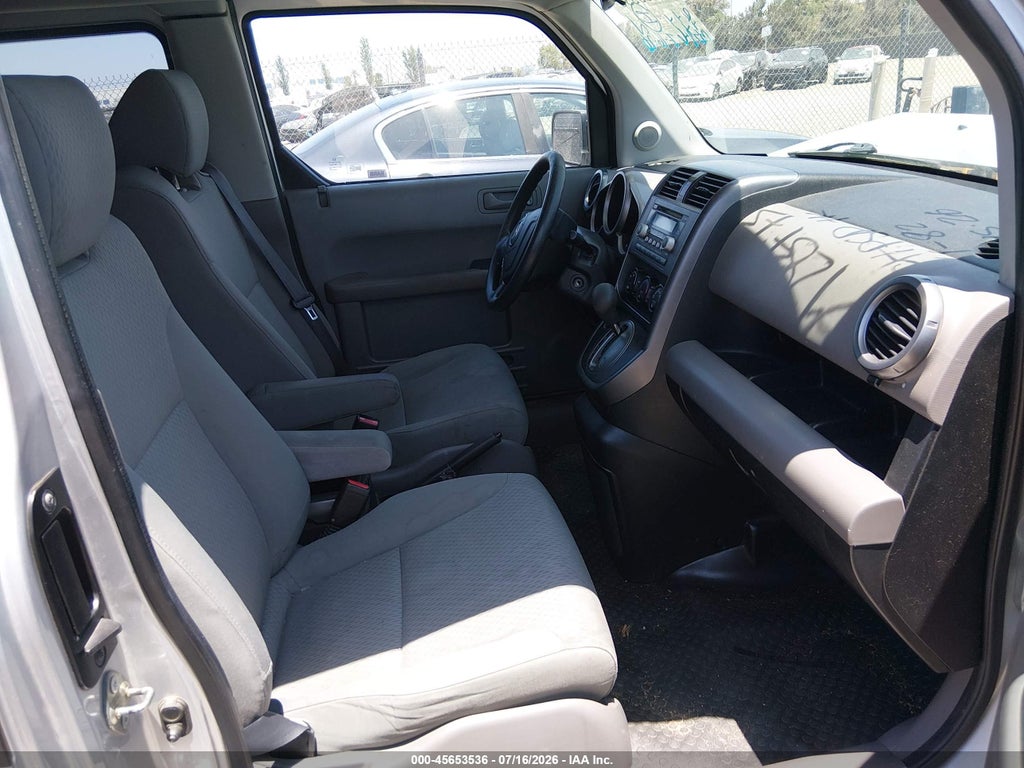2011 Honda Element EX photo 5