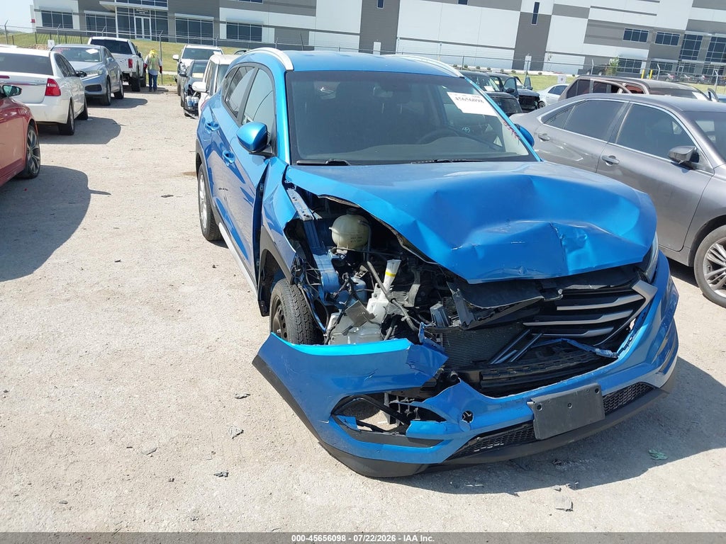 2017 Hyundai Tucson SE photo 1
