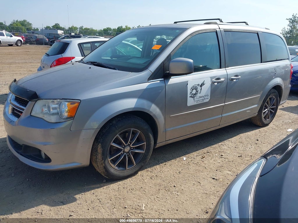 2017 Dodge Grand Caravan SXT photo 2