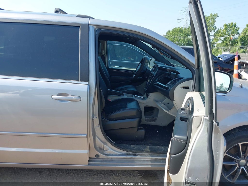 2017 Dodge Grand Caravan SXT photo 5