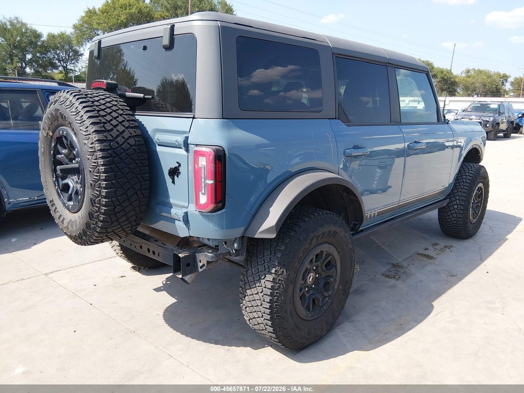 2021 Ford Bronco First Edition photo 4