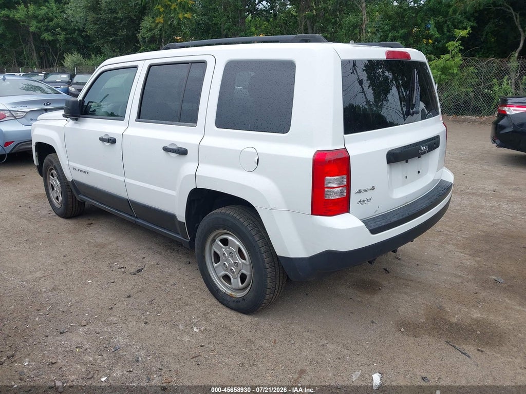 2014 Jeep Patriot Sport photo 3