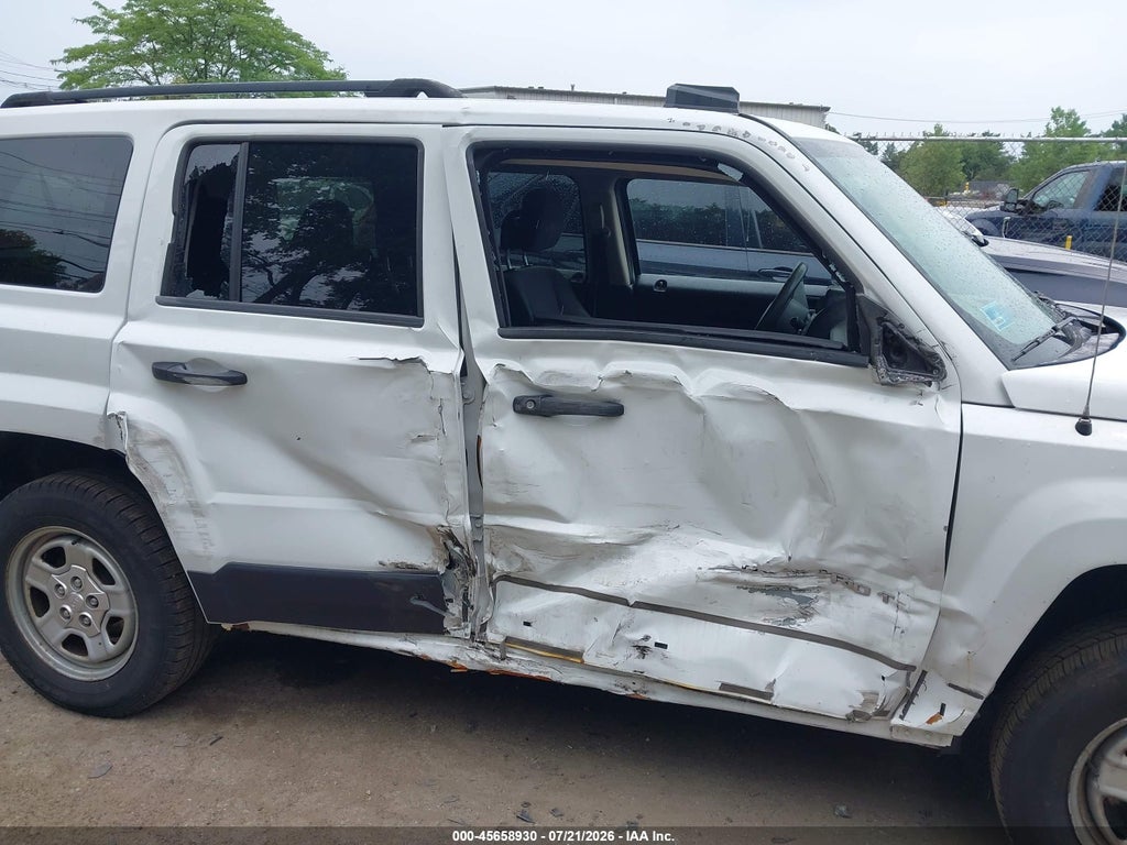 2014 Jeep Patriot Sport photo 6