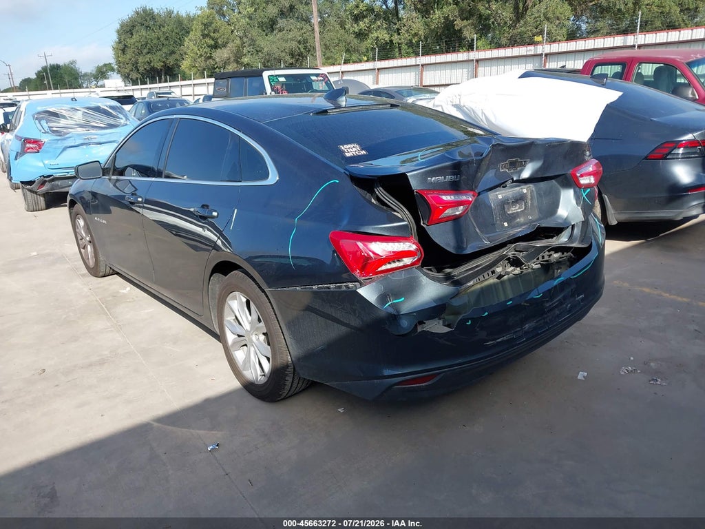 2019 Chevrolet Malibu LT photo 3