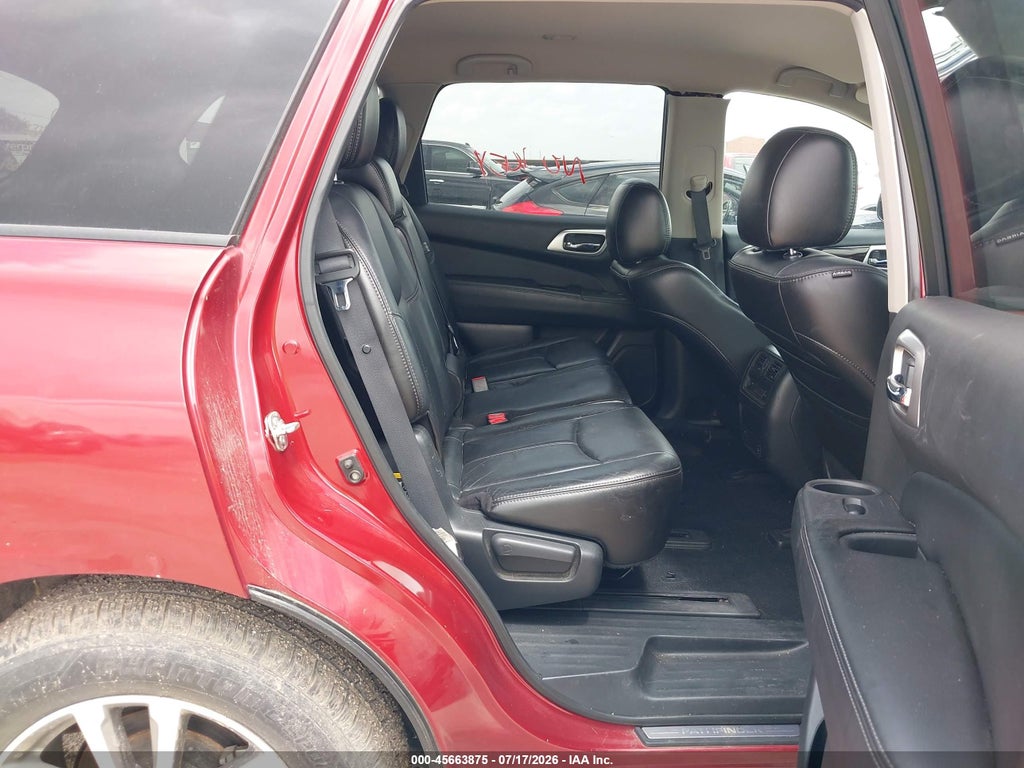 2013 Nissan Pathfinder SL photo 8