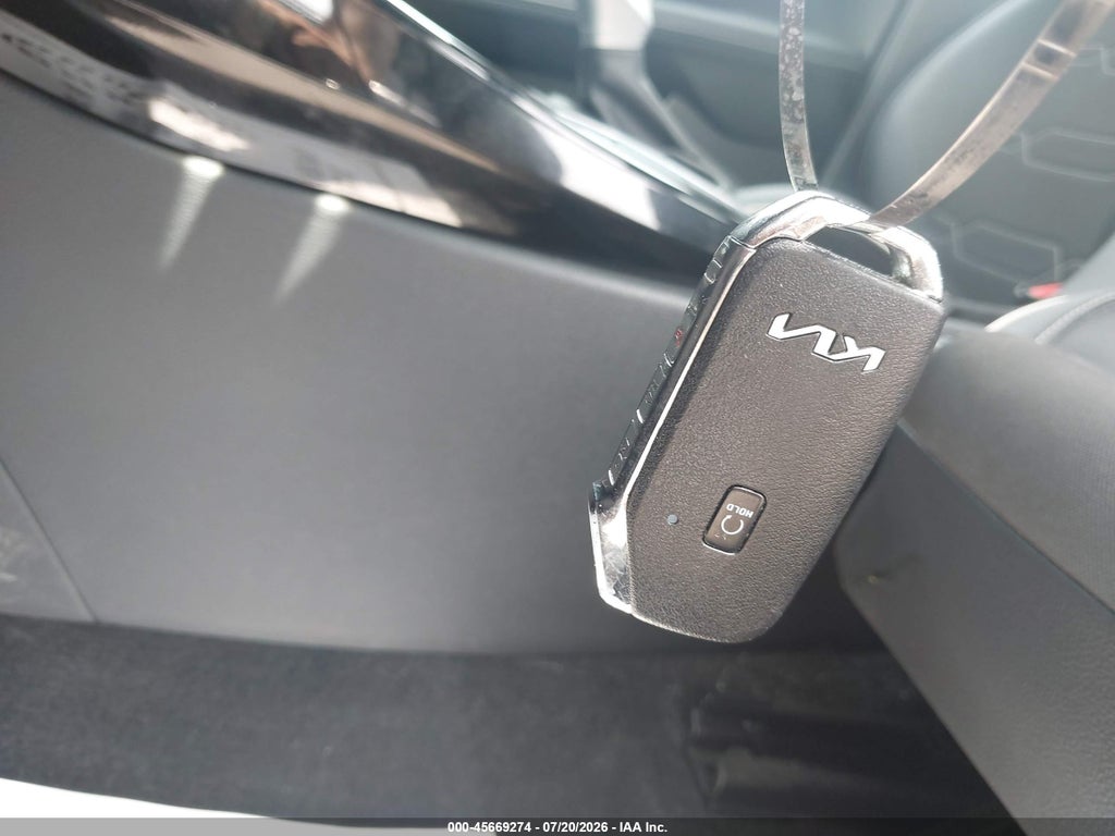 2024 Kia Forte GT-Line photo 11