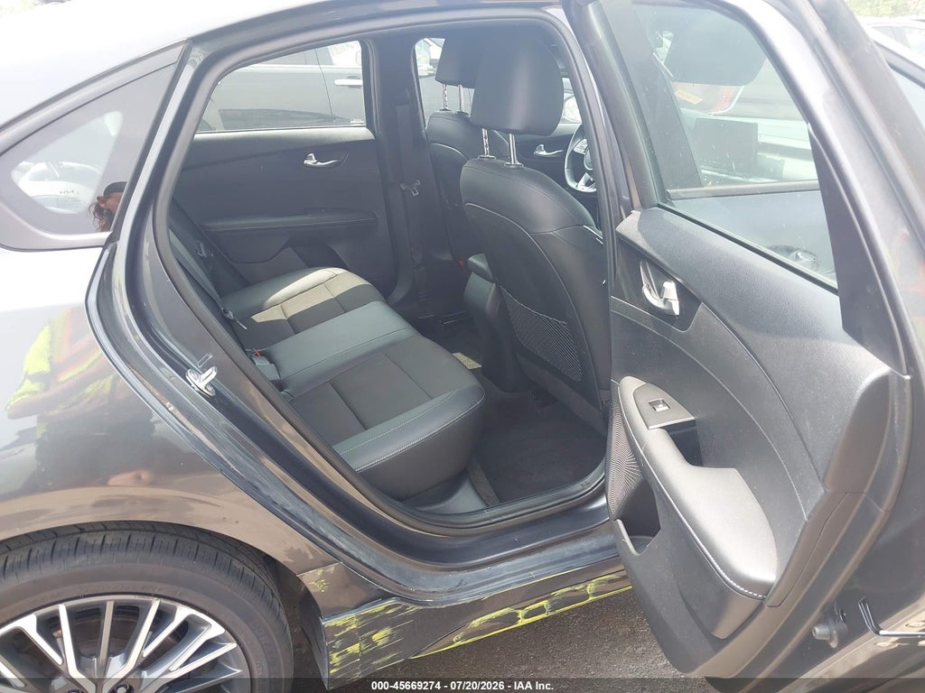 2024 Kia Forte GT-Line photo 8