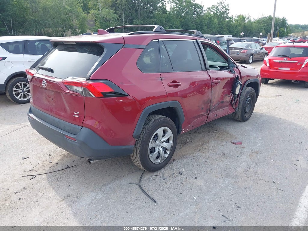 2020 Toyota RAV4 LE photo 4
