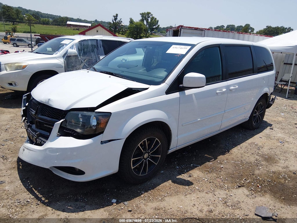 2016 Dodge Grand Caravan SXT photo 2
