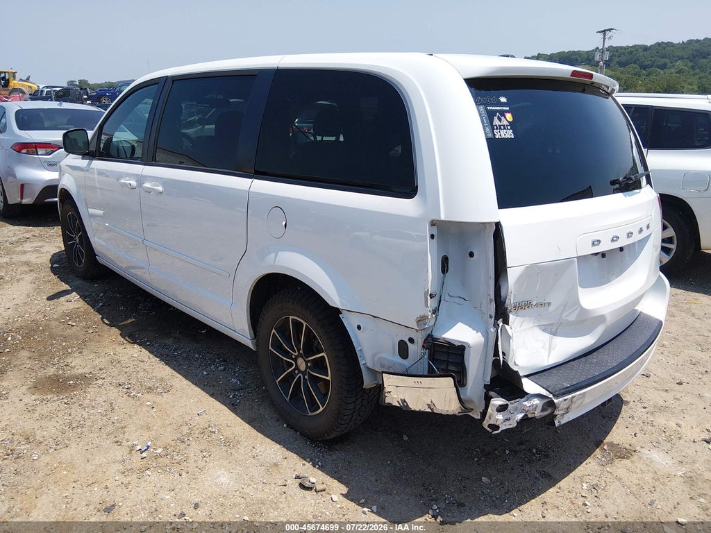 2016 Dodge Grand Caravan SXT photo 3
