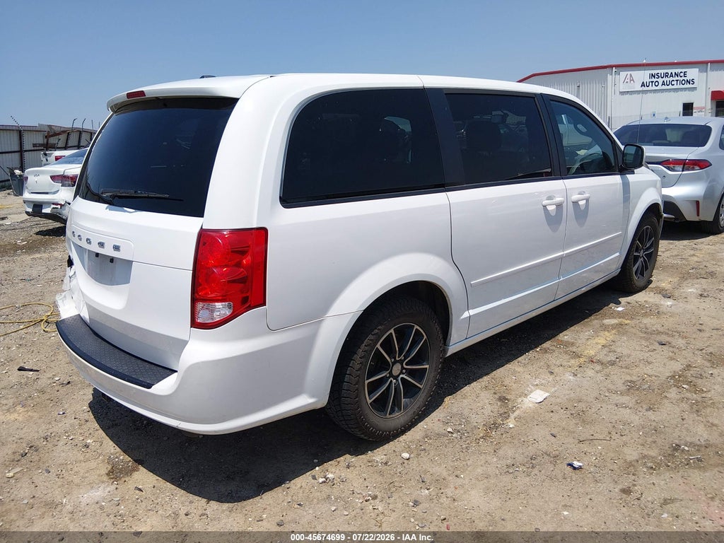 2016 Dodge Grand Caravan SXT photo 4