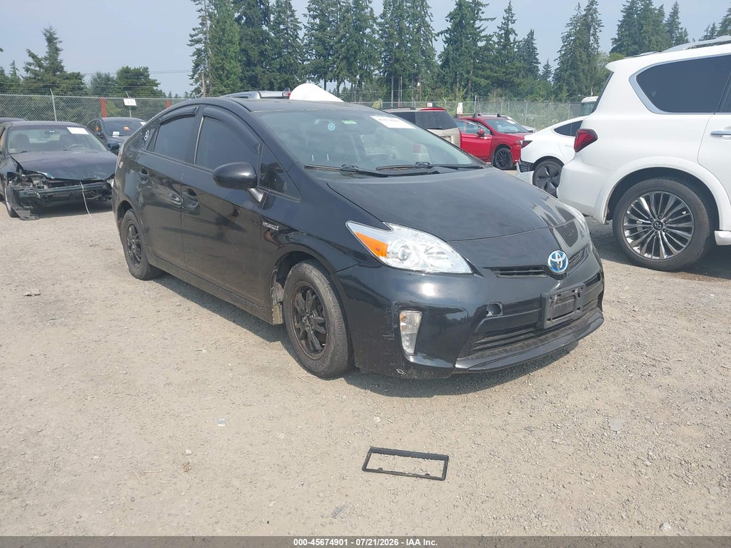2014 Toyota Prius TWO photo 1