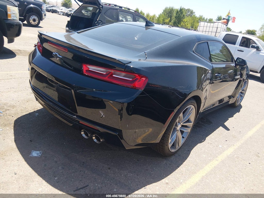 2017 Chevrolet Camaro 1LT photo 4