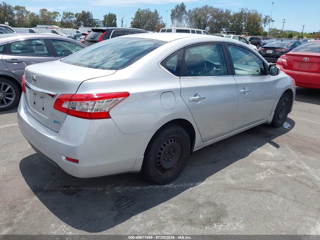 2013 Nissan Sentra S photo 4