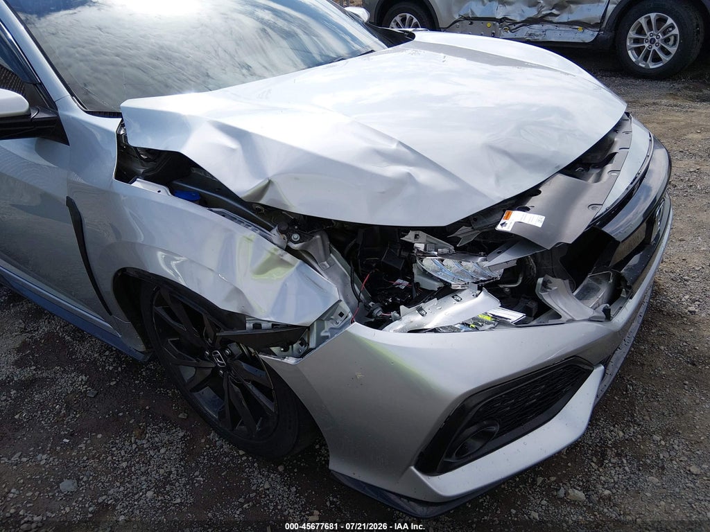 2019 Honda Civic Sport Touring photo 6