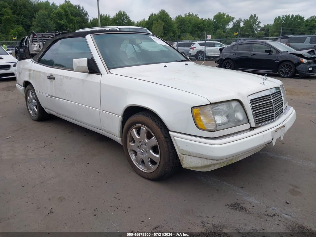 1995 MERCEDES-BENZ E WDBEA66E8SC272398