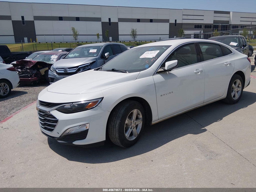 2024 Chevrolet Malibu FWD 1FL photo 2