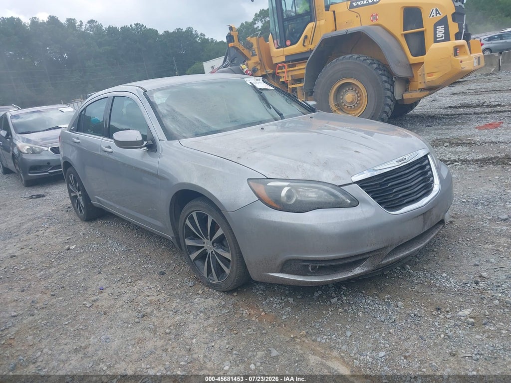 2014 CHRYSLER 200