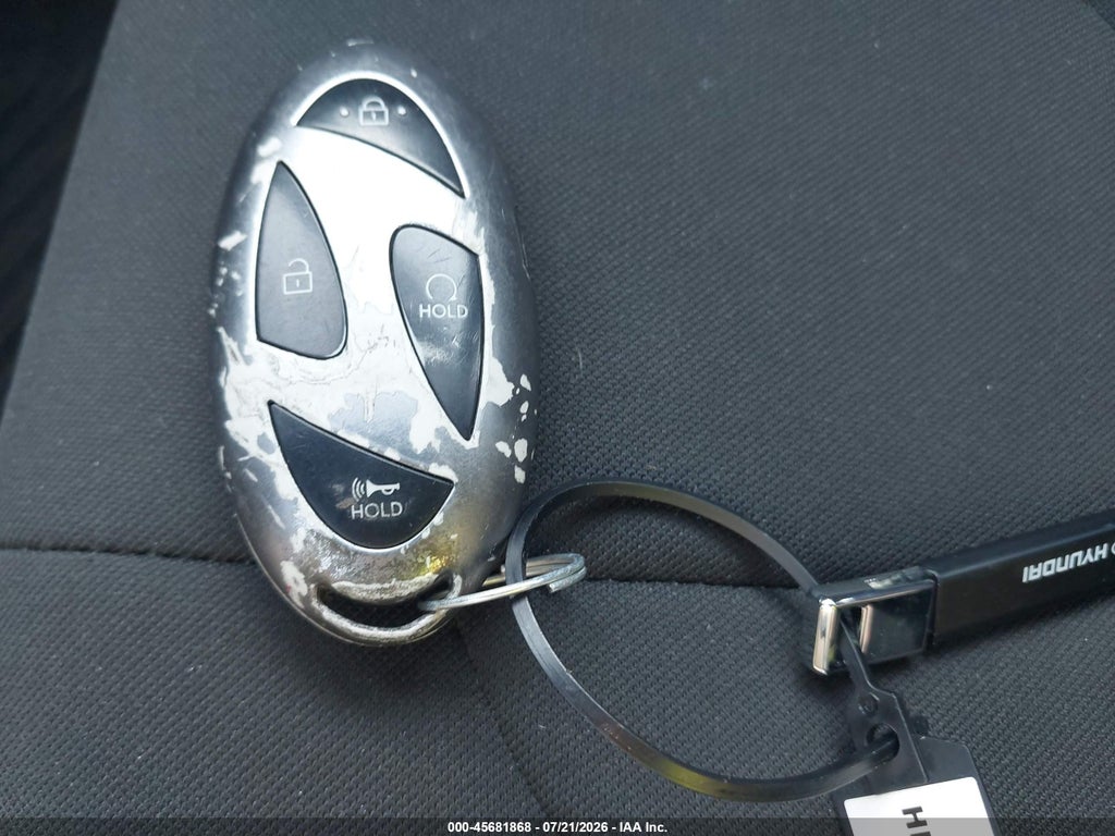 2025 Hyundai Elantra SEL Sport photo 11