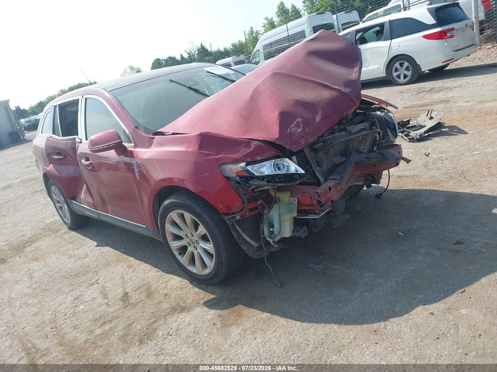 2014 LINCOLN MKT