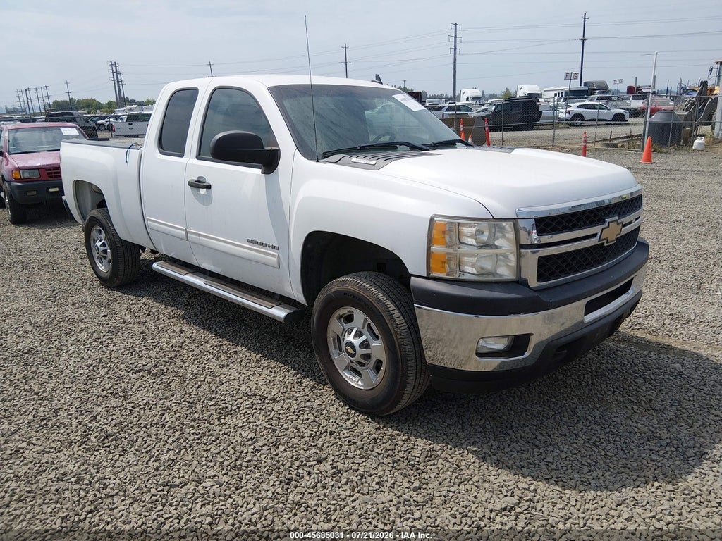 2011 Chevrolet Silverado 2500HD LT photo 1