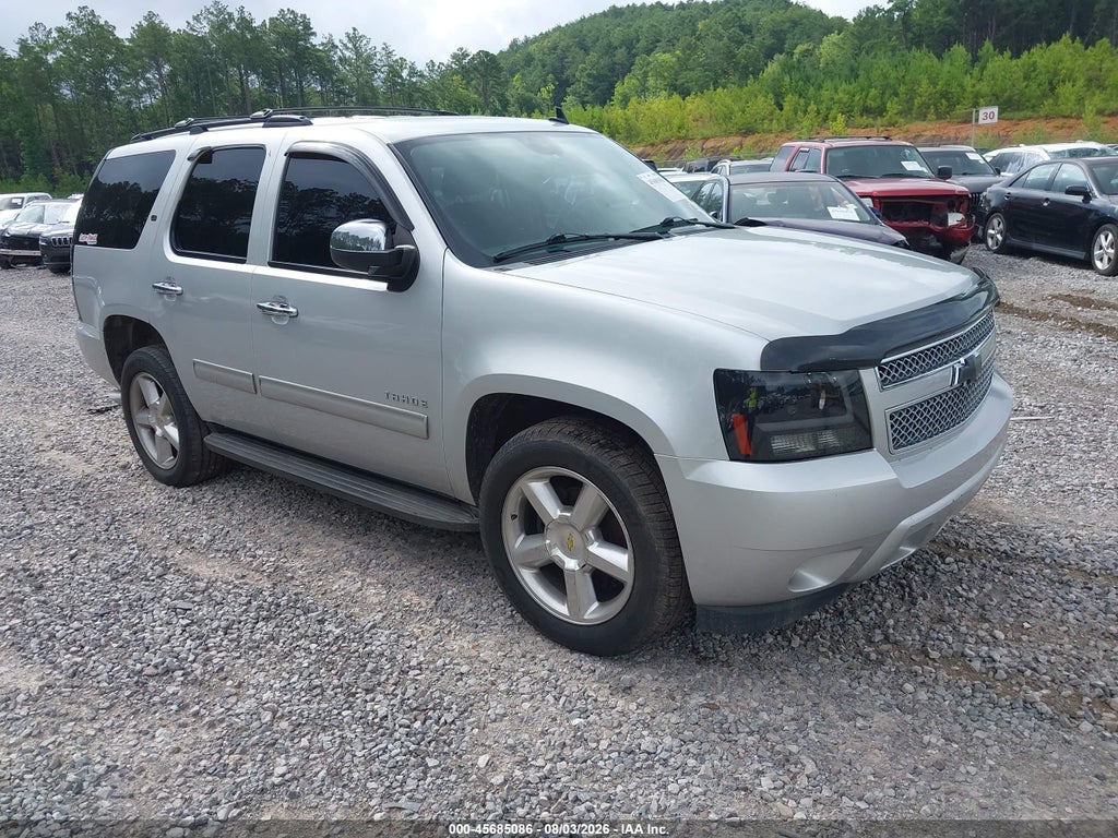 1GNSCAE08BR319991 2011 CHEVROLET TAHOE photo no. 1