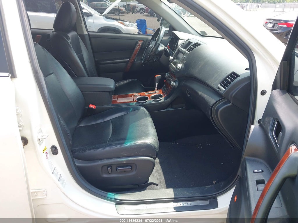 2012 Toyota Highlander Limited V6 photo 5