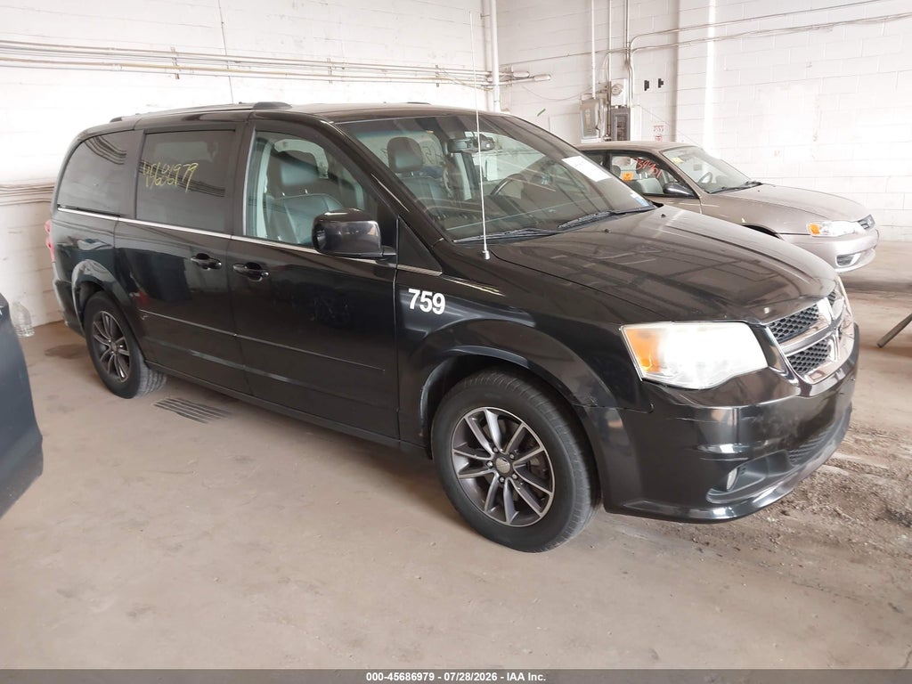 2017 Dodge Grand Caravan SXT photo 1