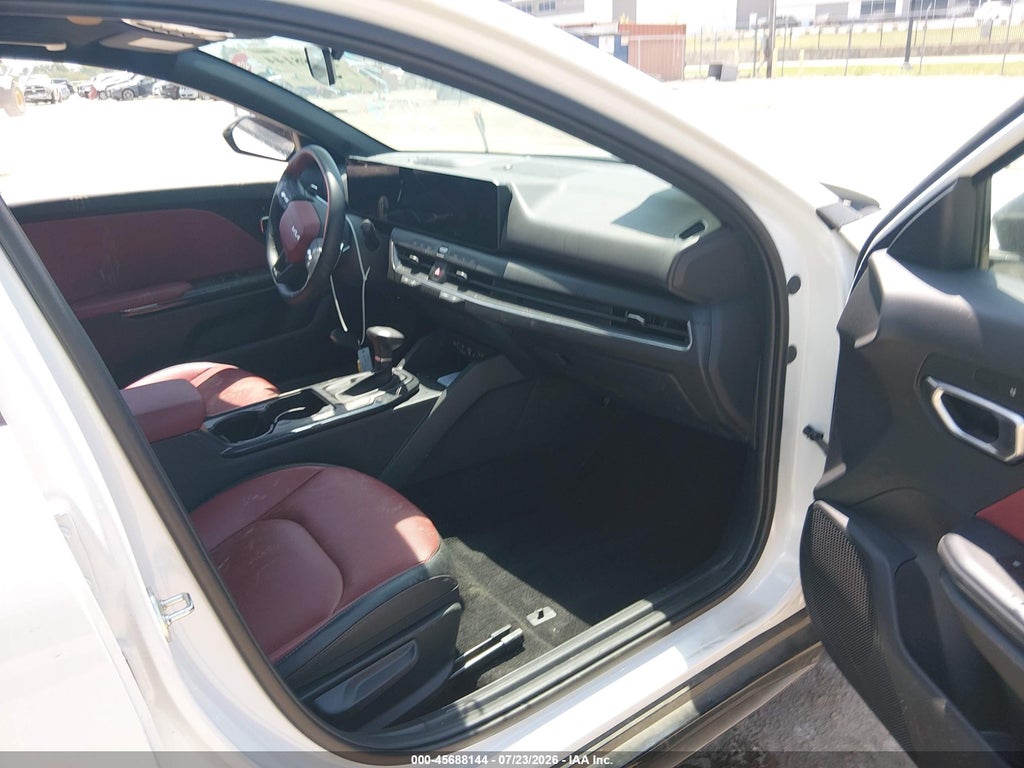 2026 Kia K4 GT-Line photo 5