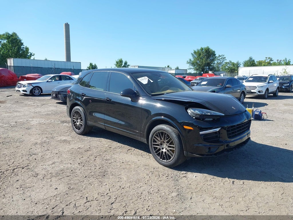 2017 Porsche Cayenne Platinum Edition photo 1
