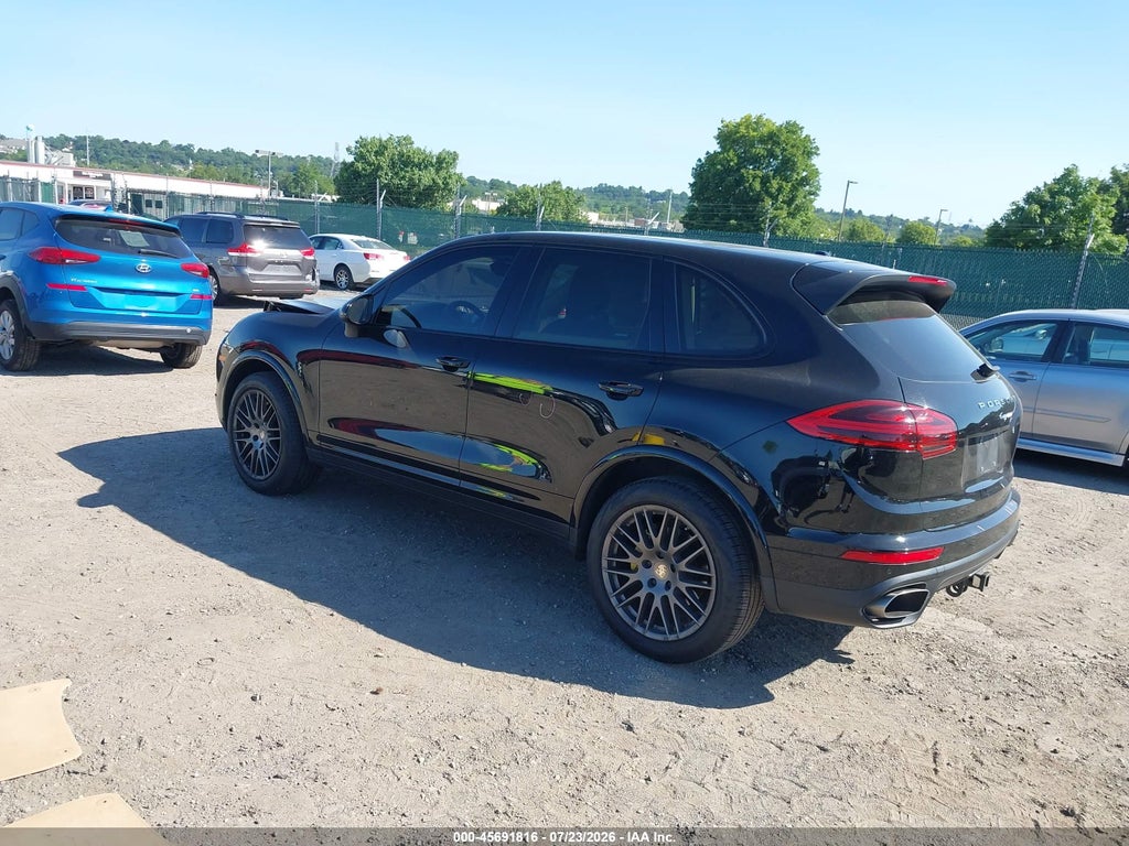 2017 Porsche Cayenne Platinum Edition photo 3