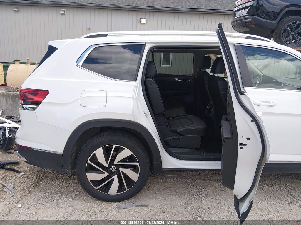 2024 Volkswagen Atlas 2.0T SEL photo 8