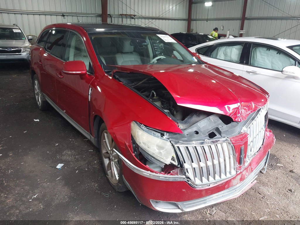 2010 LINCOLN MKT