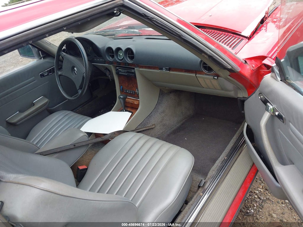 1985 Mercedes-Benz 380 SL photo 5
