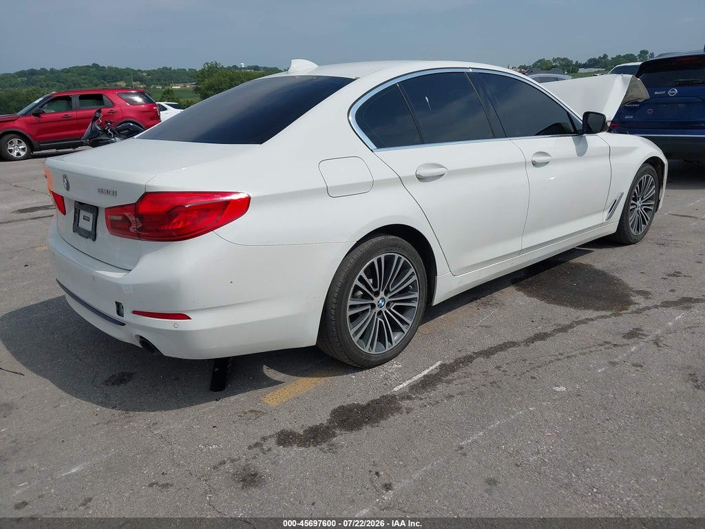 2019 BMW 5 Series 530I Xdrive photo 4