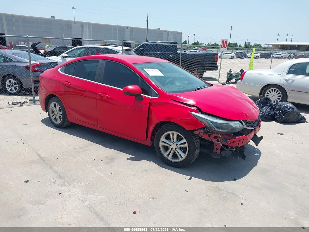 2018 Chevrolet Cruze LT Auto photo 1