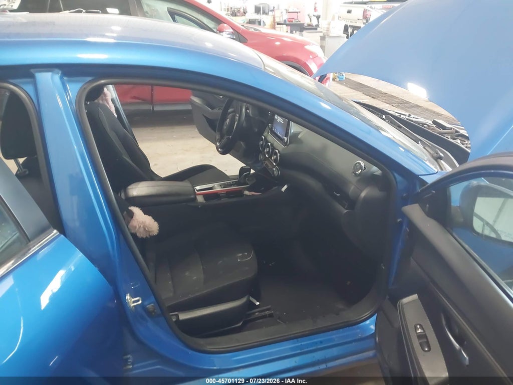 2022 Nissan Sentra SV Xtronic CVT photo 5