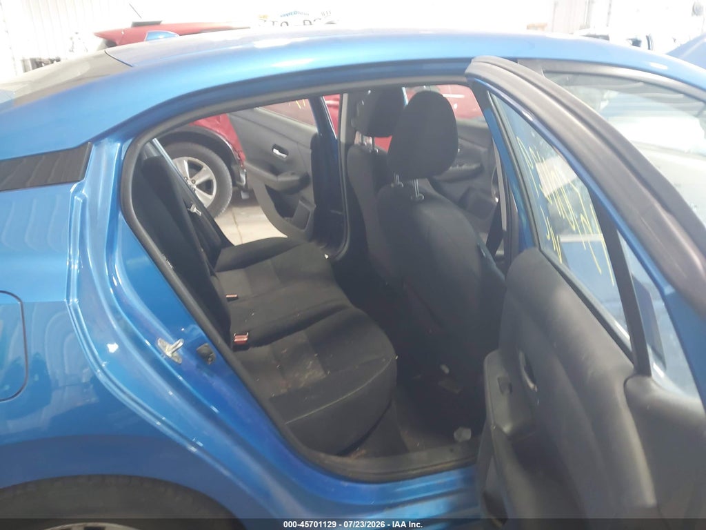 2022 Nissan Sentra SV Xtronic CVT photo 8