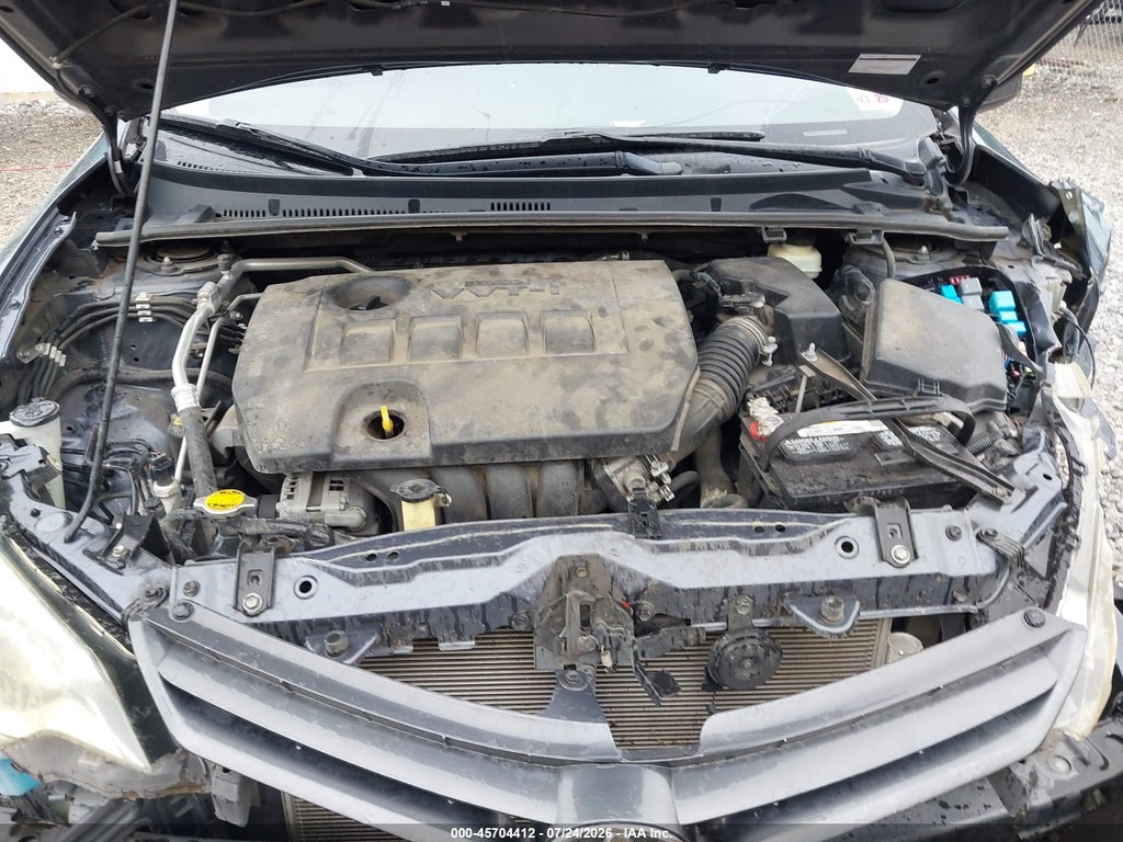 2015 Toyota Corolla LE photo 10