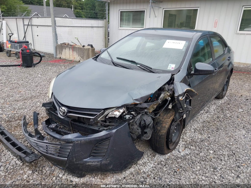 2015 Toyota Corolla LE photo 6