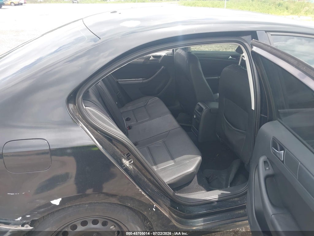 2012 Volkswagen Jetta 2.5L SE photo 8