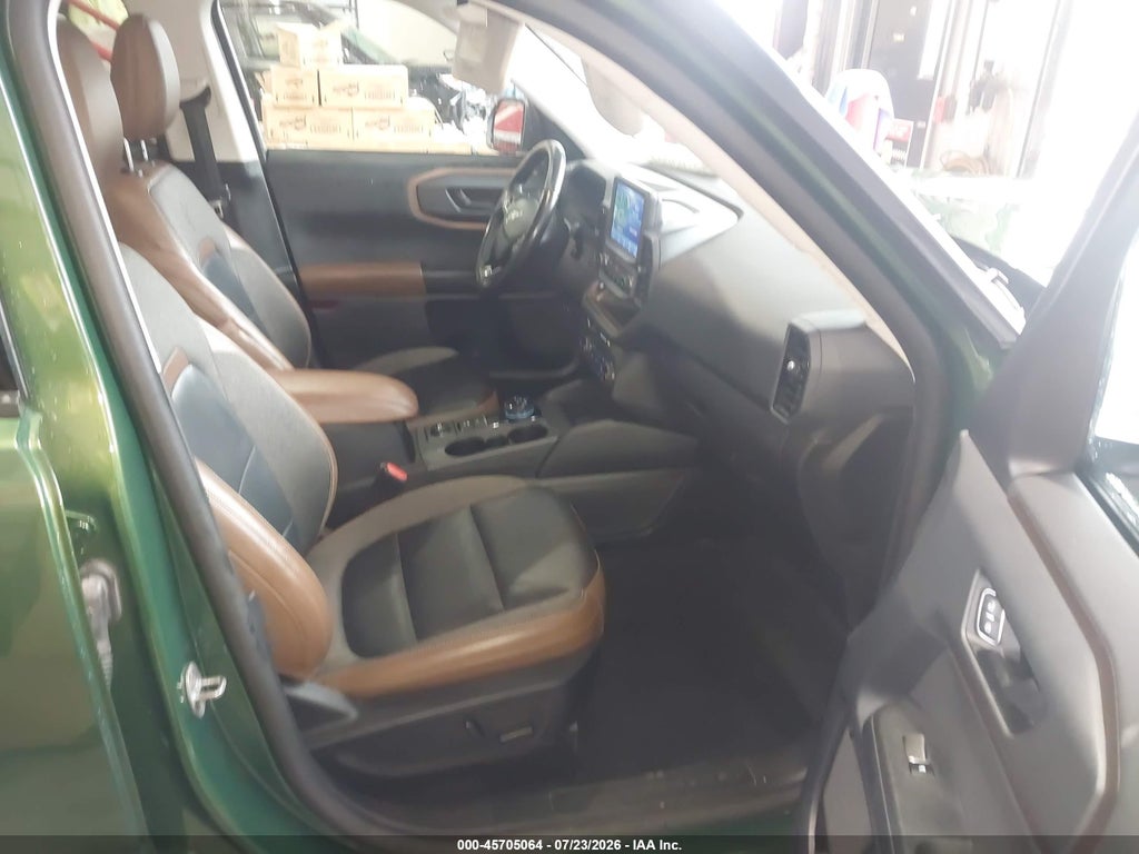 2023 Ford Bronco Sport Outer Banks photo 5