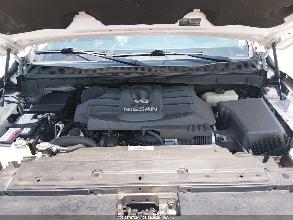 2018 Nissan Titan SV photo 10