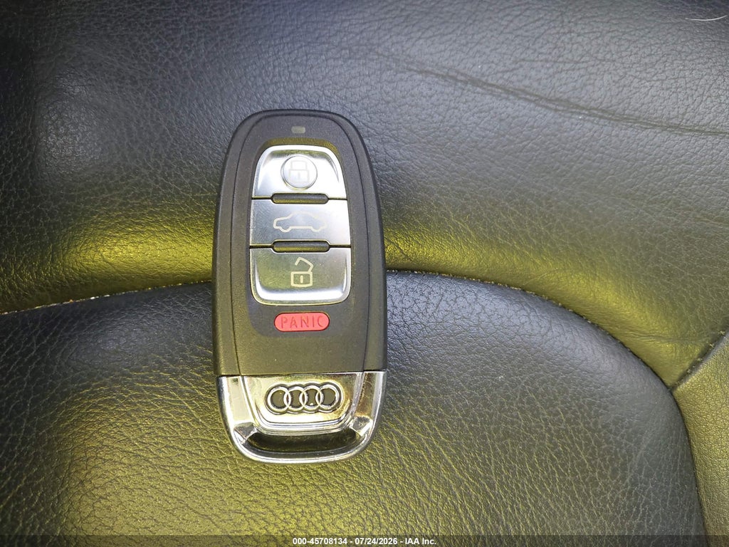 2016 Audi A4 Premium photo 11